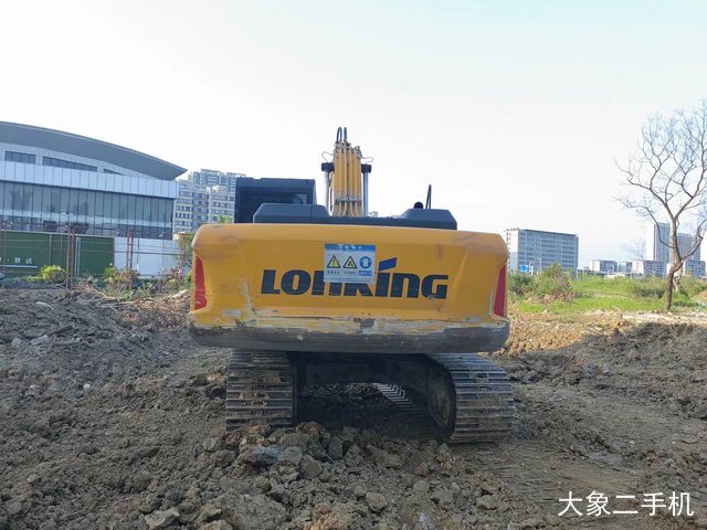 龙工 LG6225E 挖掘机